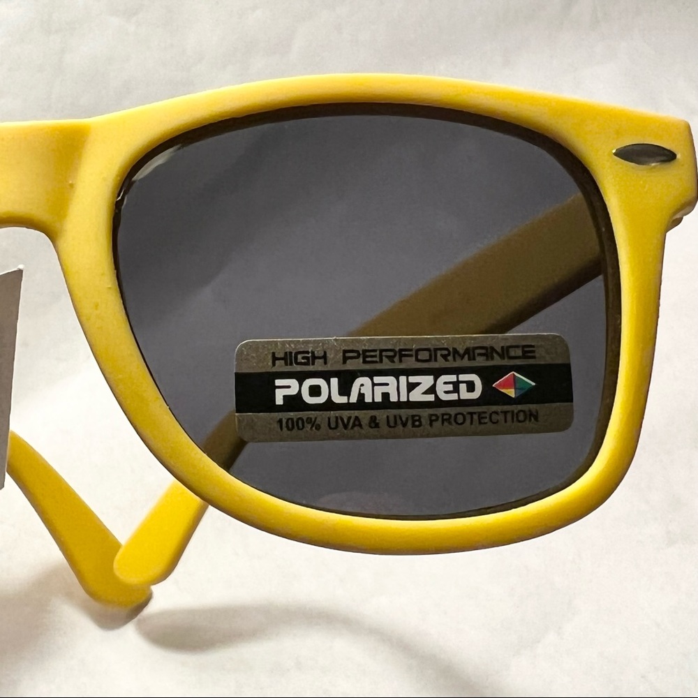 Unbranded Wayfarer Style Polarized UVA/UVB Sunglasses Yellow - Picture 5 of 10